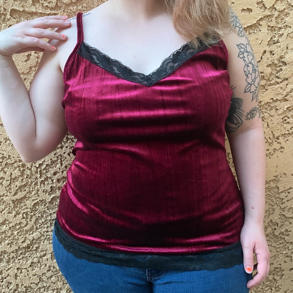 Plus Size Velvet & Lace Tank